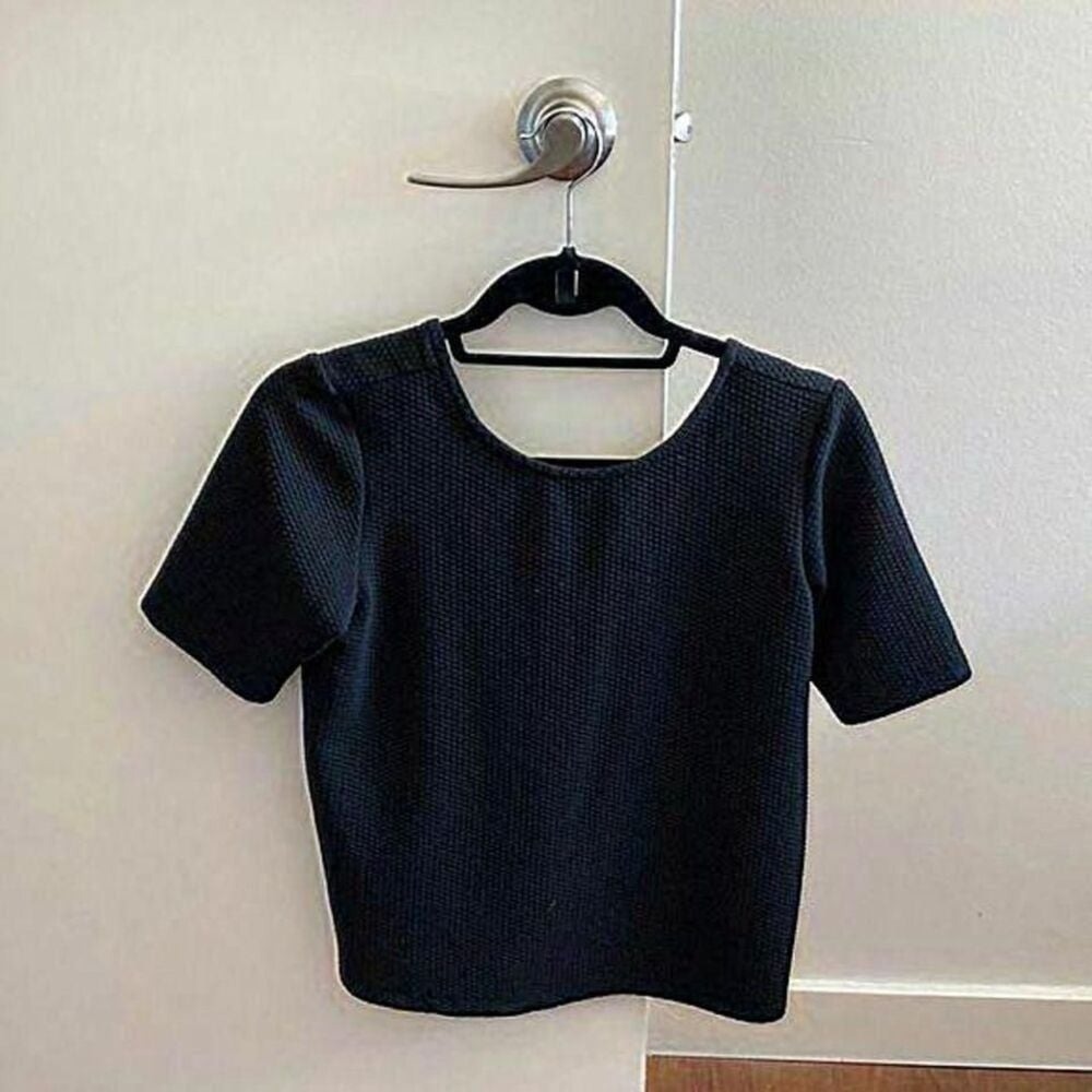 ASOS Quilted Black T-Shirt‎ Modern Textured Casual Short Sleeve Top